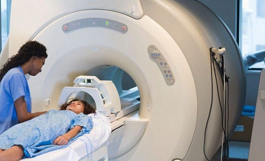 patient going through mri