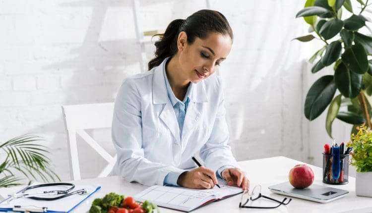 Eating After a Brain Injury for Optimal Recovery