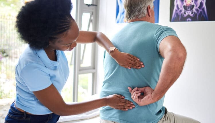 18-Wheeler Accident Spinal Trauma: Causes and Effects